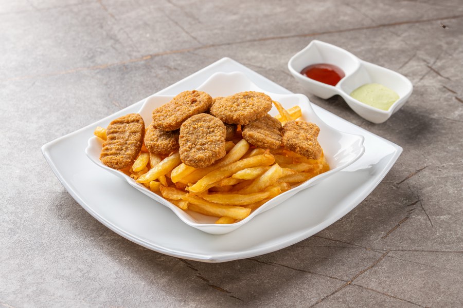 Papas fritas con croquetas